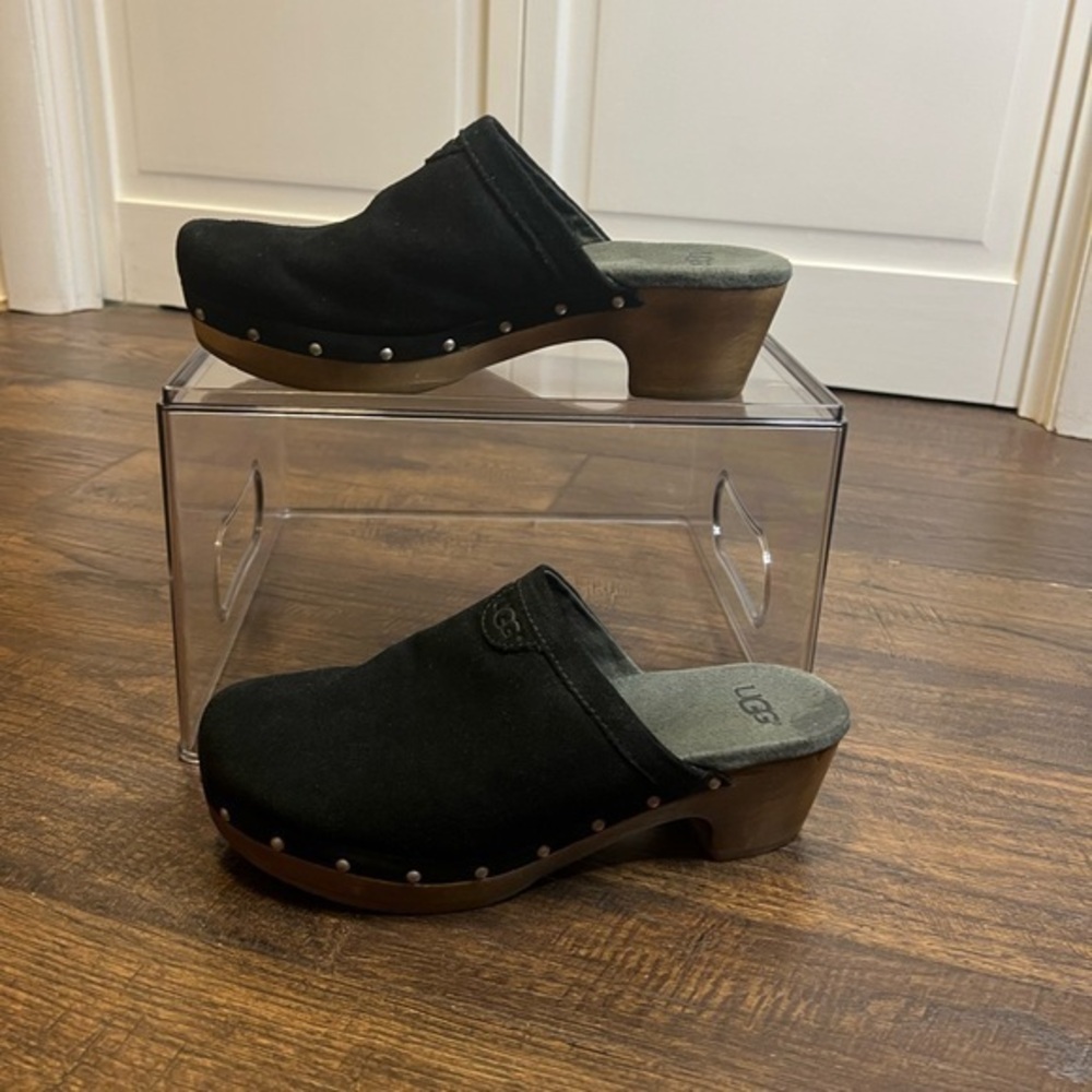 UGG Women's Abbie Black Suede Mules with Wooden Heel Size 3